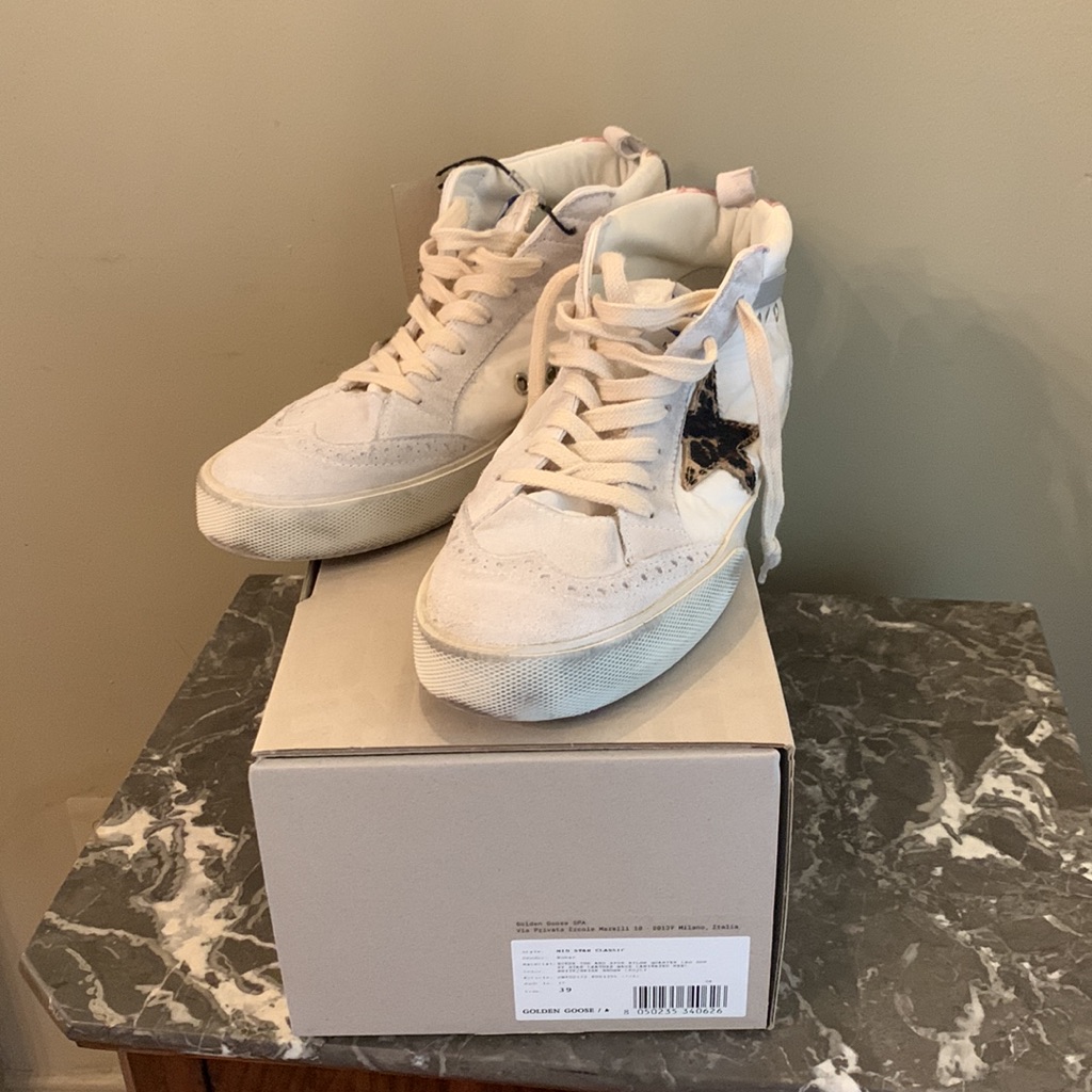 Authentic & Current Golden Goose Mid Star Classic - **Limited Edition**